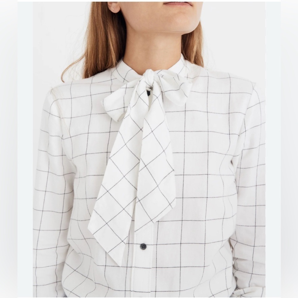 Madewell, front bowtie, size XL white, black striped flannel long sleeve